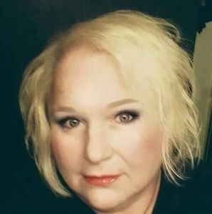 Meet your Posher, Velinda